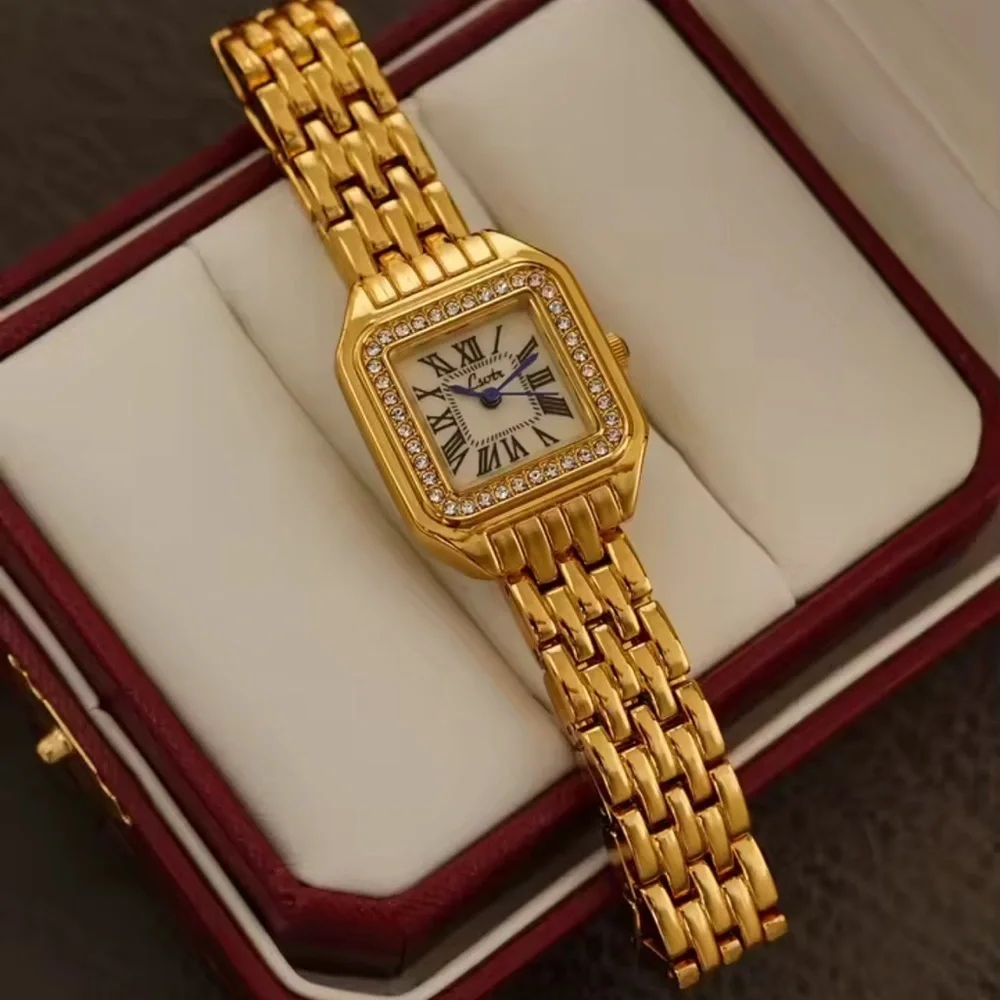 Panthere Classic Gold Crystal Stainless Steel Gold Watch